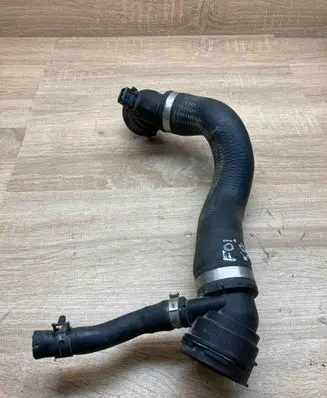BMW 7 F01 F02 F03 F04 Engine coolant pipe/hose 7575427 7575620