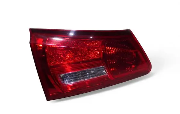 Lexus IS 220D-250-350 Tailgate rear/tail lights