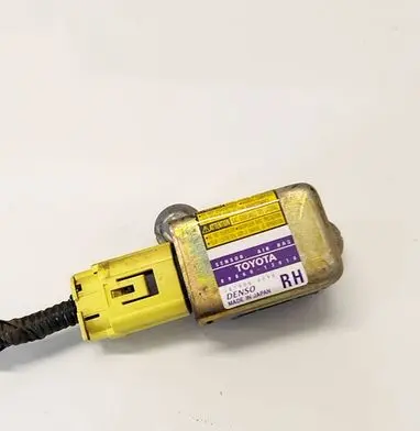 Toyota Corolla Verso E121 Airbag deployment crash/impact sensor 8986013010