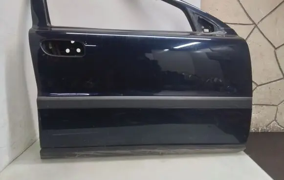 Volvo S60 Front door