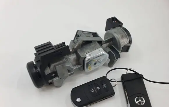Mazda 3 I Ignition lock 3M513F880AD