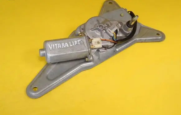 Suzuki Grand Vitara I Rear window wiper motor 34332-581 34332581