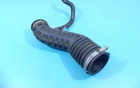 Nissan X-Trail T31 Intercooler hose/pipe 1026324S01 IMPRK1336088