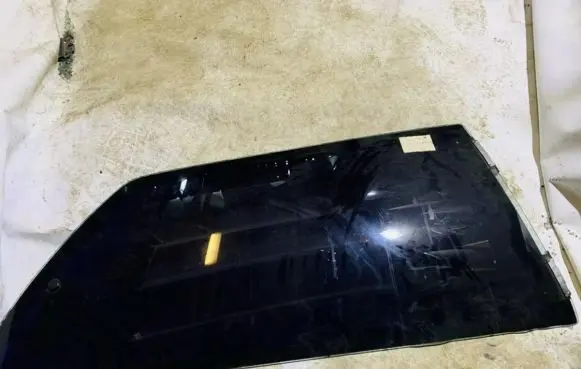 Honda Civic Rear side window
