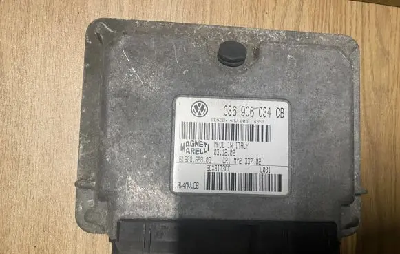 Skoda Fabia Mk1 (6Y) Engine control unit/module 036906034CB 6160065808 3CX3TT3CC