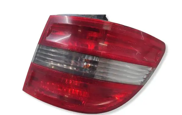 Mercedes-Benz B W245 Rear/tail lights A1698200377