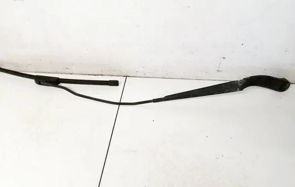 Dodge Journey Front wiper blade arm 05116304ad