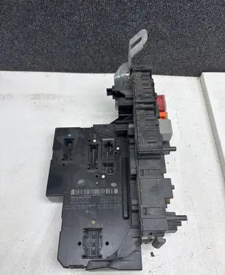 Mercedes-Benz C W205 Fuse module A2049006301