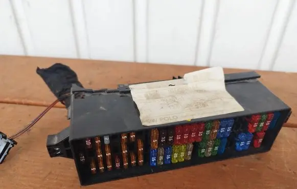 Volkswagen Polo V 6R Fuse box set 1014309151
