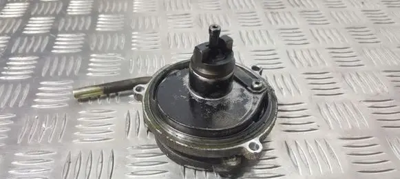 Mercedes-Benz A W168 Vacuum pump A6682300165
