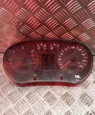 Audi A3 S3 8L Speedometer (instrument cluster) 8L0920931E