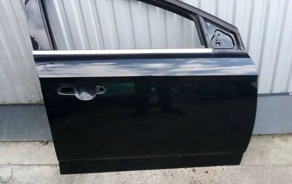Ford Mondeo MK IV Front door