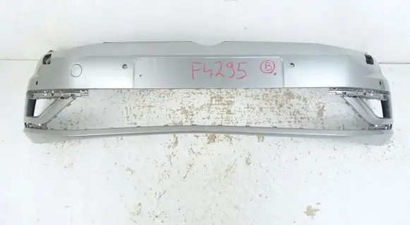 Volkswagen Golf VII Front bumper 5G0807221FL
