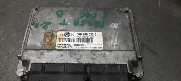 Volkswagen PASSAT B5 Engine control unit/module ECU 06B906033G