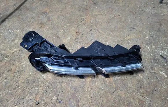 Citroen C5 Aircross LED Daytime headlight 9823330742