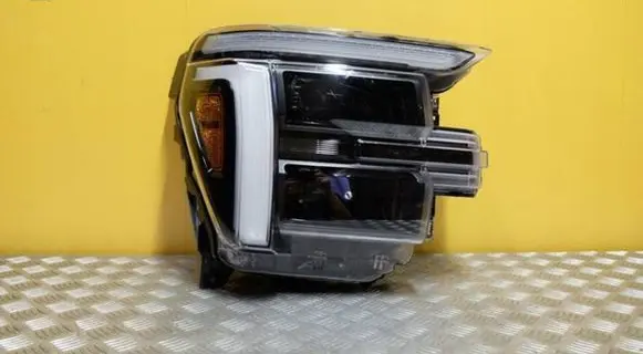 Ford F150 Headlight/headlamp RL3V-13E016 1822