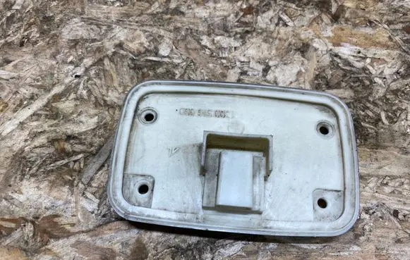 Headlight/headlamp dust cover