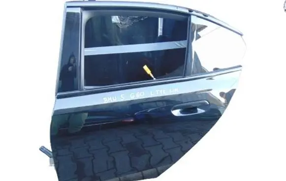 BMW 5 G60 Rear door