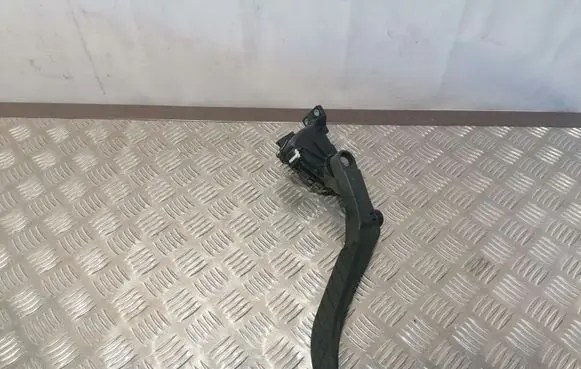 Audi Q7 4L Accelerator throttle pedal 7L0723507D