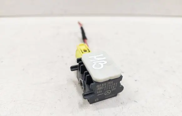 Mercedes-Benz R W251 Airbag deployment crash/impact sensor 0038202826 404287 230208