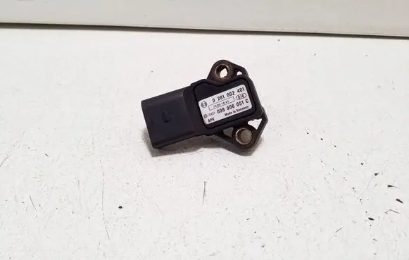 Volkswagen PASSAT B6 Air pressure sensor 0281002401 038906051C