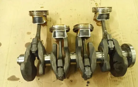 Citroen C4 I Crankshaft 