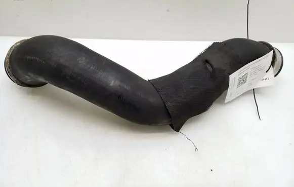 Mercedes-Benz CLS C219 Intercooler hose/pipe A2115282482