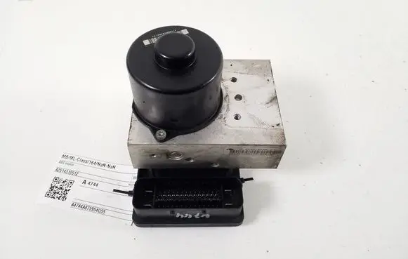 Mercedes-Benz ML W164 ABS Pump A2514310512
