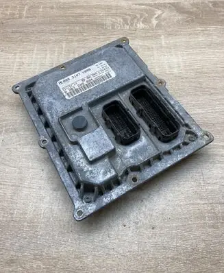 Smart ForTwo II Engine control unit/module ECU 0003107V006 0261205004