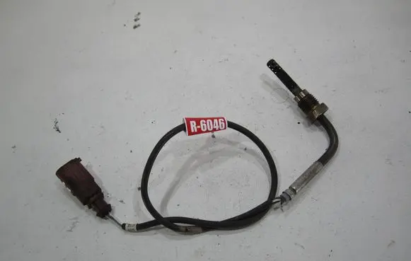 Audi A3 S3 8P Exhaust gas temperature sensor 03G906088K 03G906022