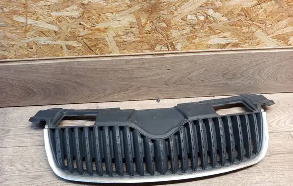 Skoda Roomster (5J) Front grill 5J0853668A 0020102127 013000102