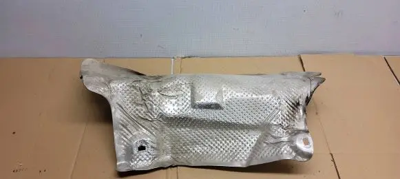 Jeep Grand Cherokee Heat shield in engine bay 68069893AF 0272219386B