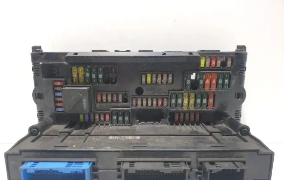 BMW 5 GT F07 Fuse module 9210861