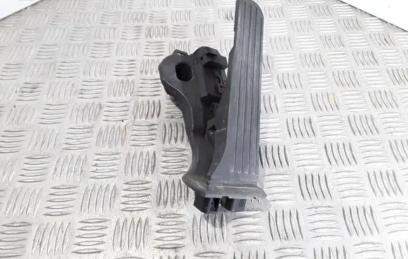 Skoda Octavia Mk2 (1Z) Accelerator throttle pedal 1K1721503P