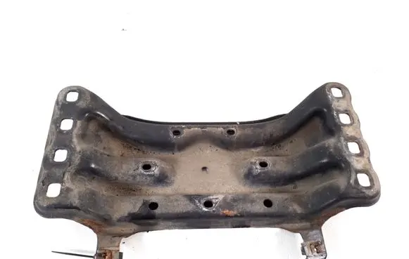 Mercedes-Benz GLK (X204) Gearbox mounting bracket A2042400302
