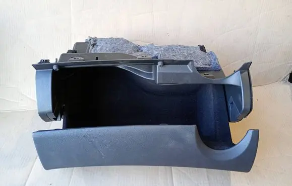 Mercedes-Benz C W205 Glove box A2056803205
