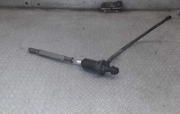 Nissan Primastar Clutch master cylinder 8200506488