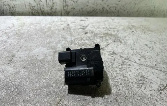 Toyota Corolla Verso AR10 Air flap motor/actuator 1138002051 10H12