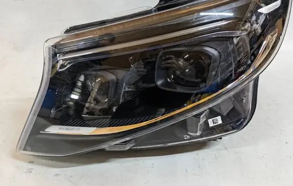 Mercedes-Benz Vito Viano W447 Headlight/headlamp A4479068101