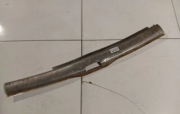 Volkswagen PASSAT B5.5 Other trunk/boot trim element 