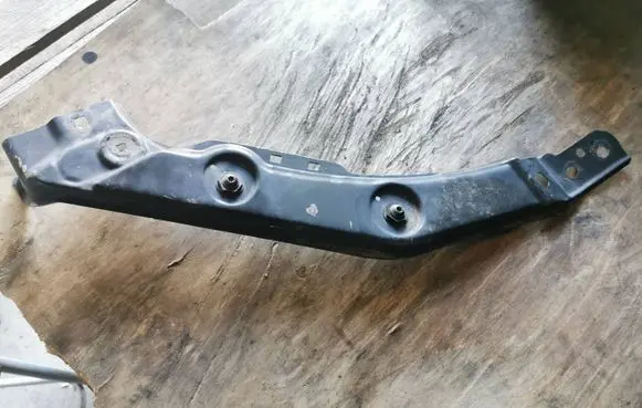 Volkswagen Sharan Radiator support slam panel bracket 7N0805931