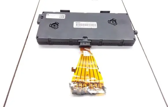 BMW X1 E84 Antenna control unit 916833504 50110051A00