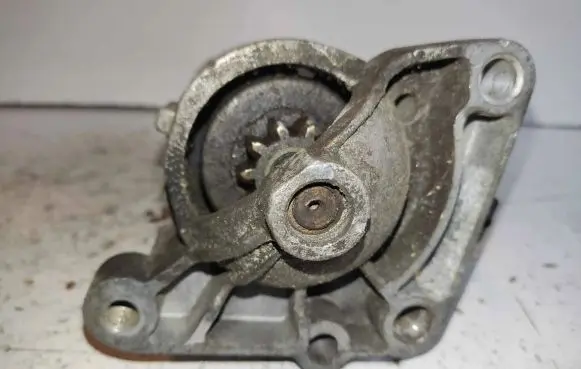 Renault Master II Starter motor