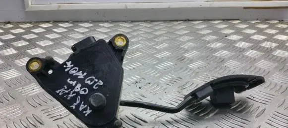 Nissan Qashqai Accelerator throttle pedal 0428B11736