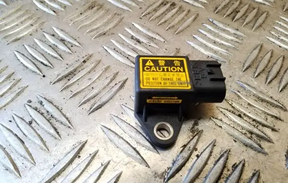 Toyota RAV 4 (XA20) Airbag deployment crash/impact sensor 8944160010