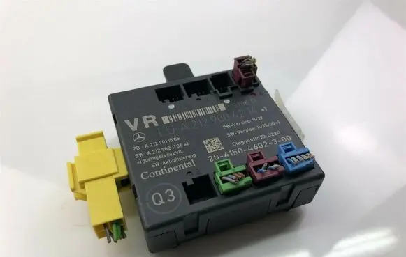 Mercedes-Benz E W212 Other control units/modules A2129004214 G2073