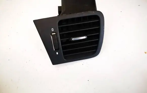 Subaru Outback Dashboard side air vent grill/cover trim