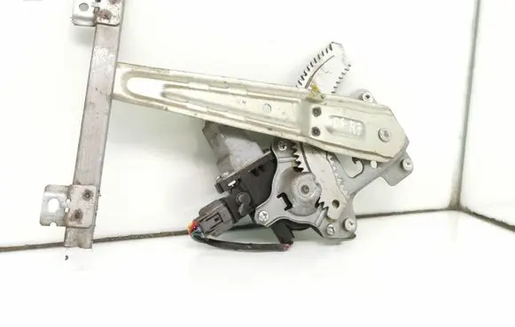 Mitsubishi Outlander Rear door window regulator with motor 5713A085 705290