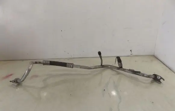 Ford C-MAX I Air conditioning (A/C) pipe/hose