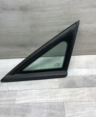Seat Altea Front triangle window/glass 43R000469 DOT497M31AS2